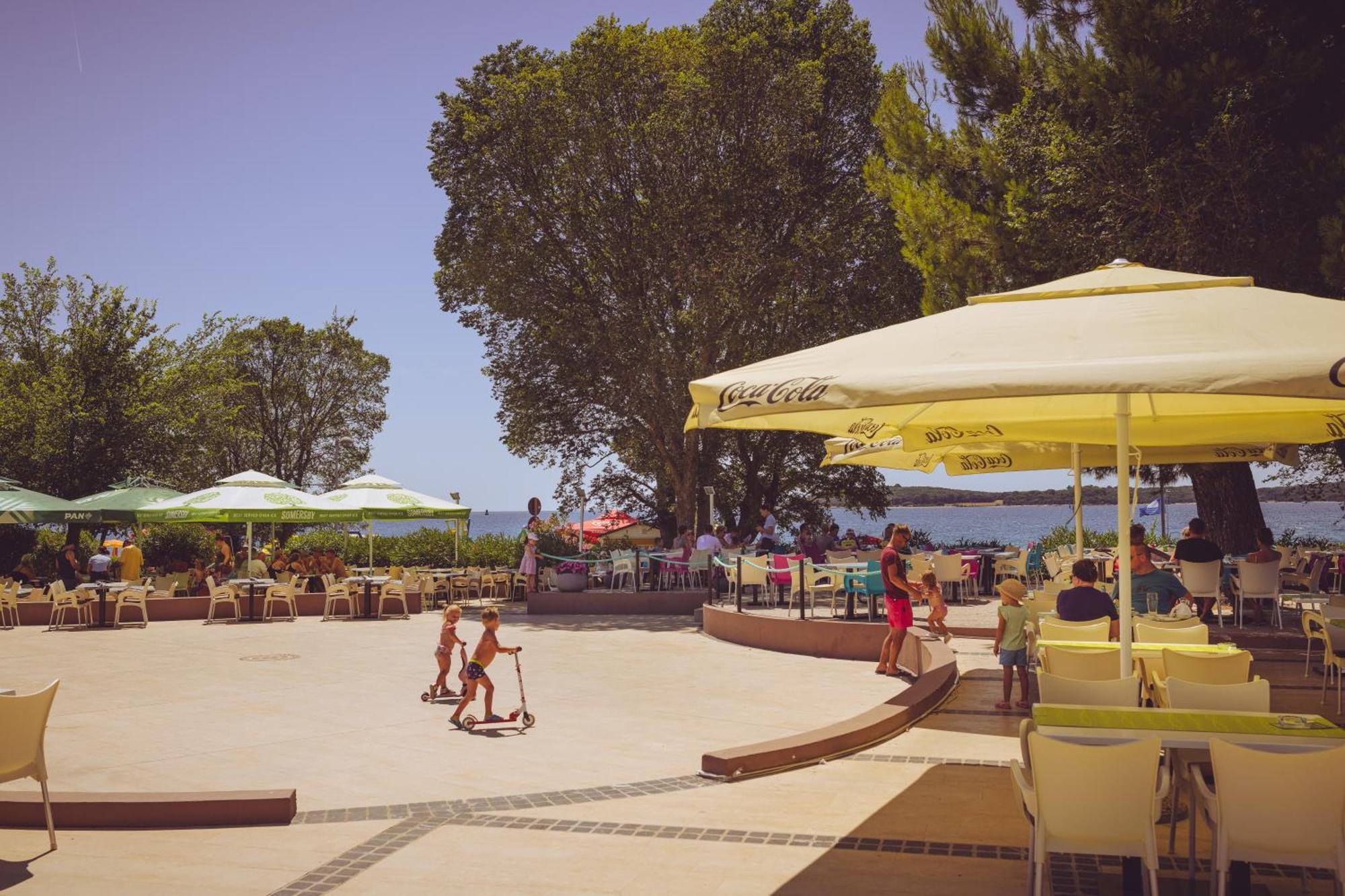 Camping Bi-Village - Roan Valbandon Exteriér fotografie